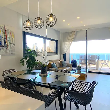 Lujoso Apartament Con Impresionantes Vistas Al Mar Benidorm Exterior photo